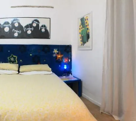 Akasa Di Flock Neapol