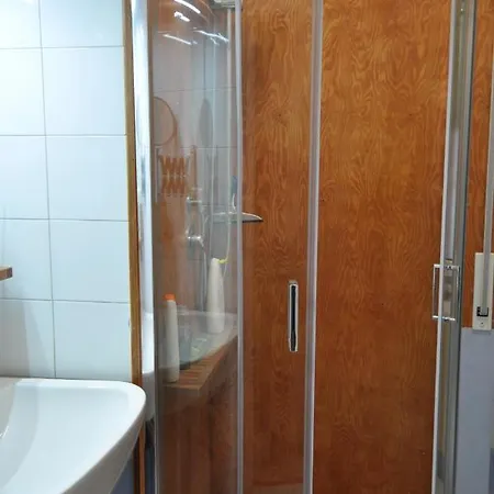 Akasa Di Flock * Neapel