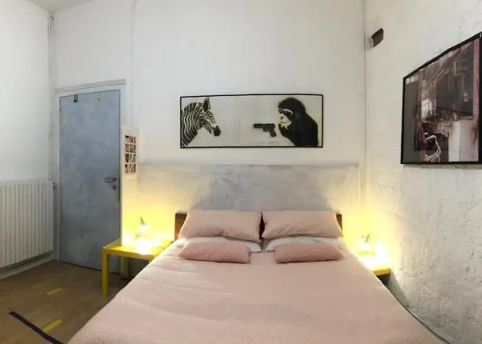 Akasa Di Flock Bed & Breakfast *