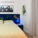 Akasa Di Flock נאפולי